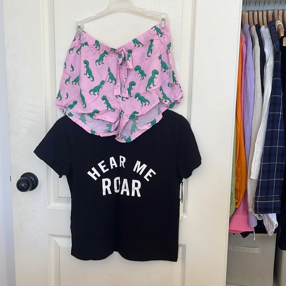3/$30 BNWT forever 21 dinosaur pjs set size S - Picture 2 of 4